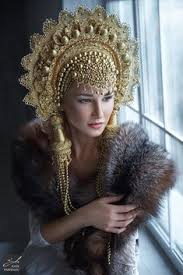 Greek Goddess Gold Leaf Crown Headpiece - Celestial Bridal & Prom Hair Accessory
